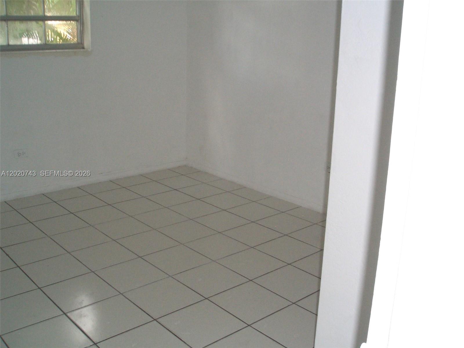 9760 Sw 184th St 16d Property Photo 3