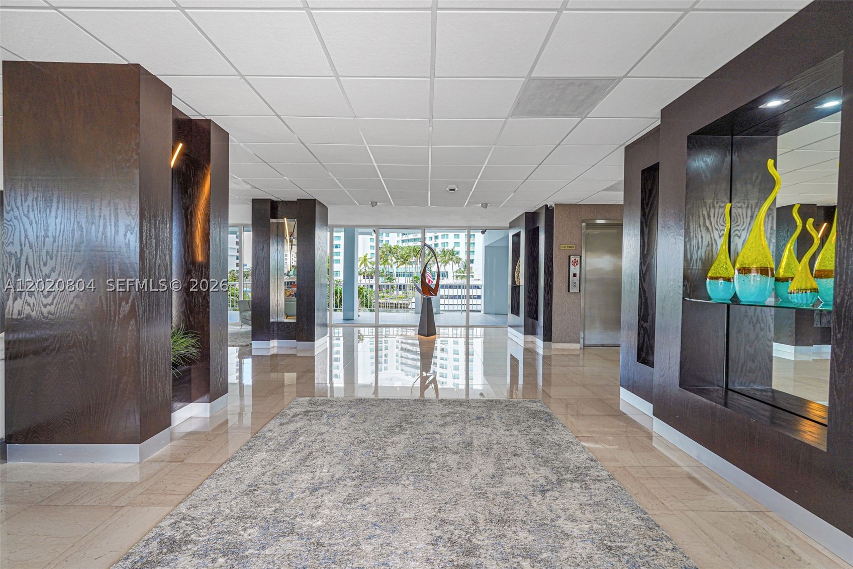2800 E Sunrise Blvd 17e Property Photo 10