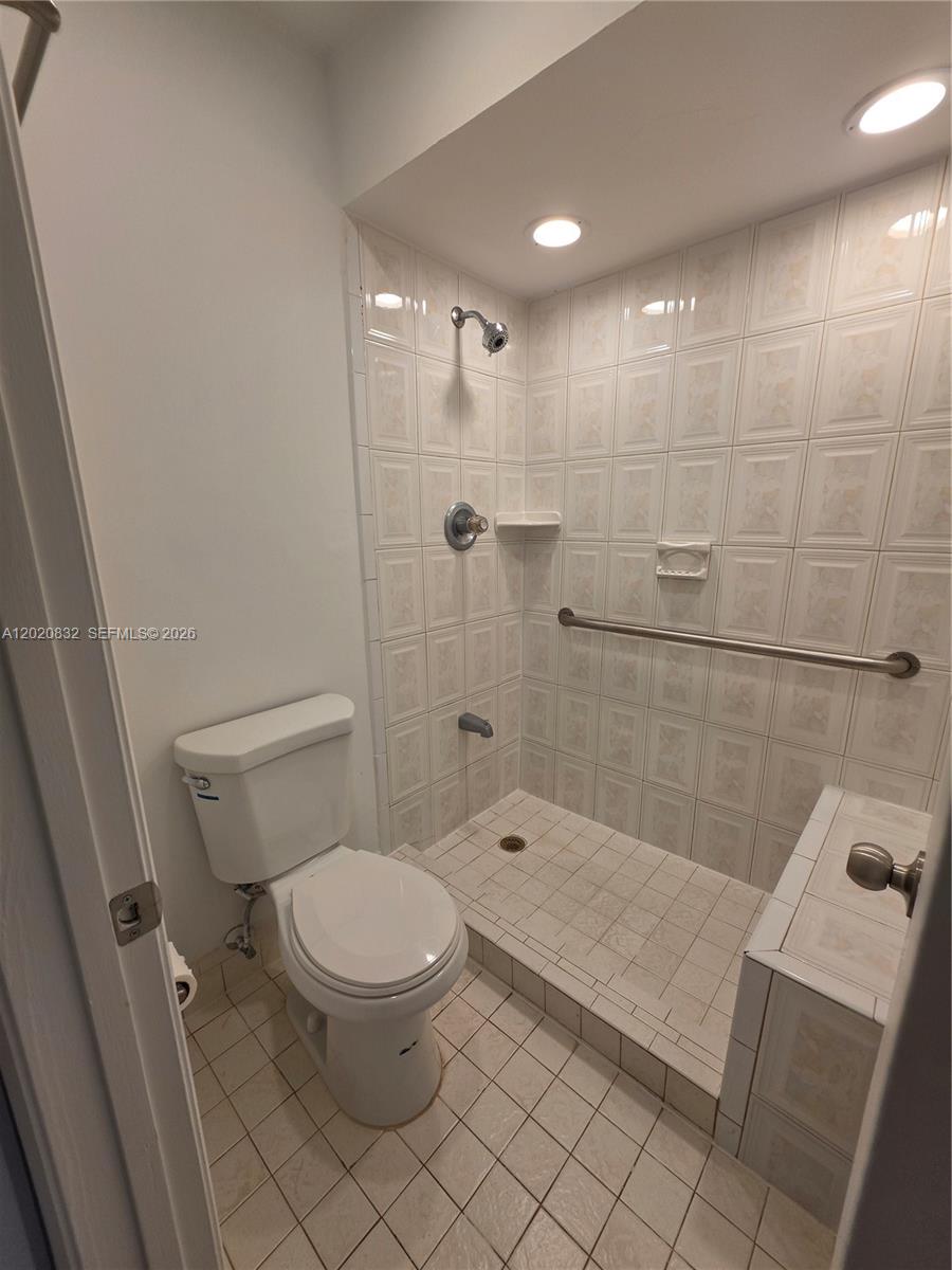 15240 Sw 45th Ter 54f Property Photo 34
