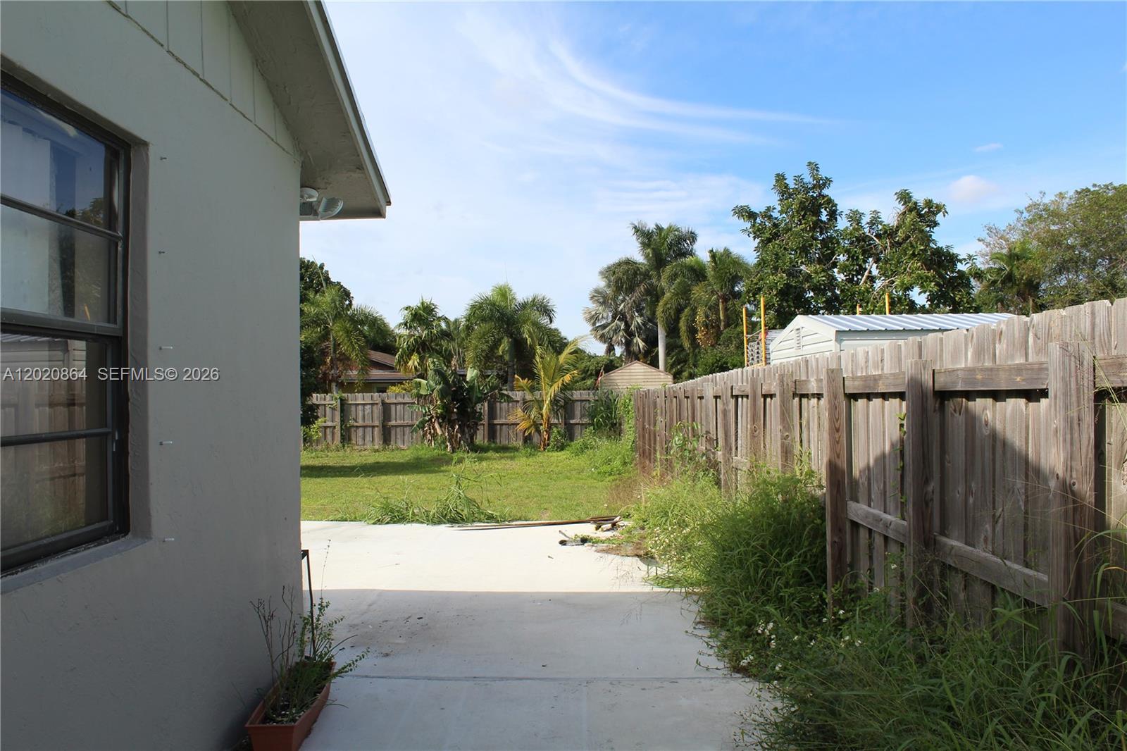 496 Sw 9th Ave Property Photo 12
