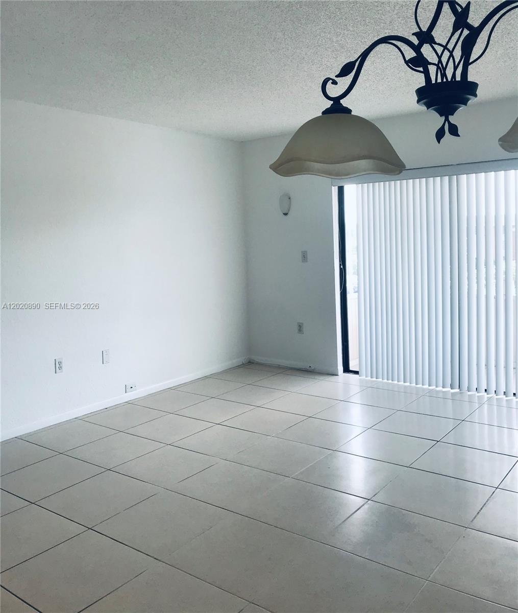 17600 Nw 68th Ave B3006 Property Photo 4