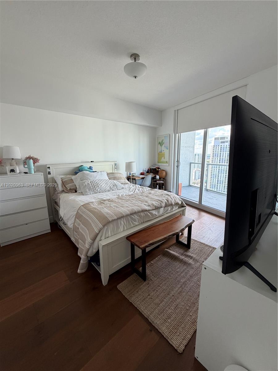 185 Sw 7th St 3209 Property Photo 47