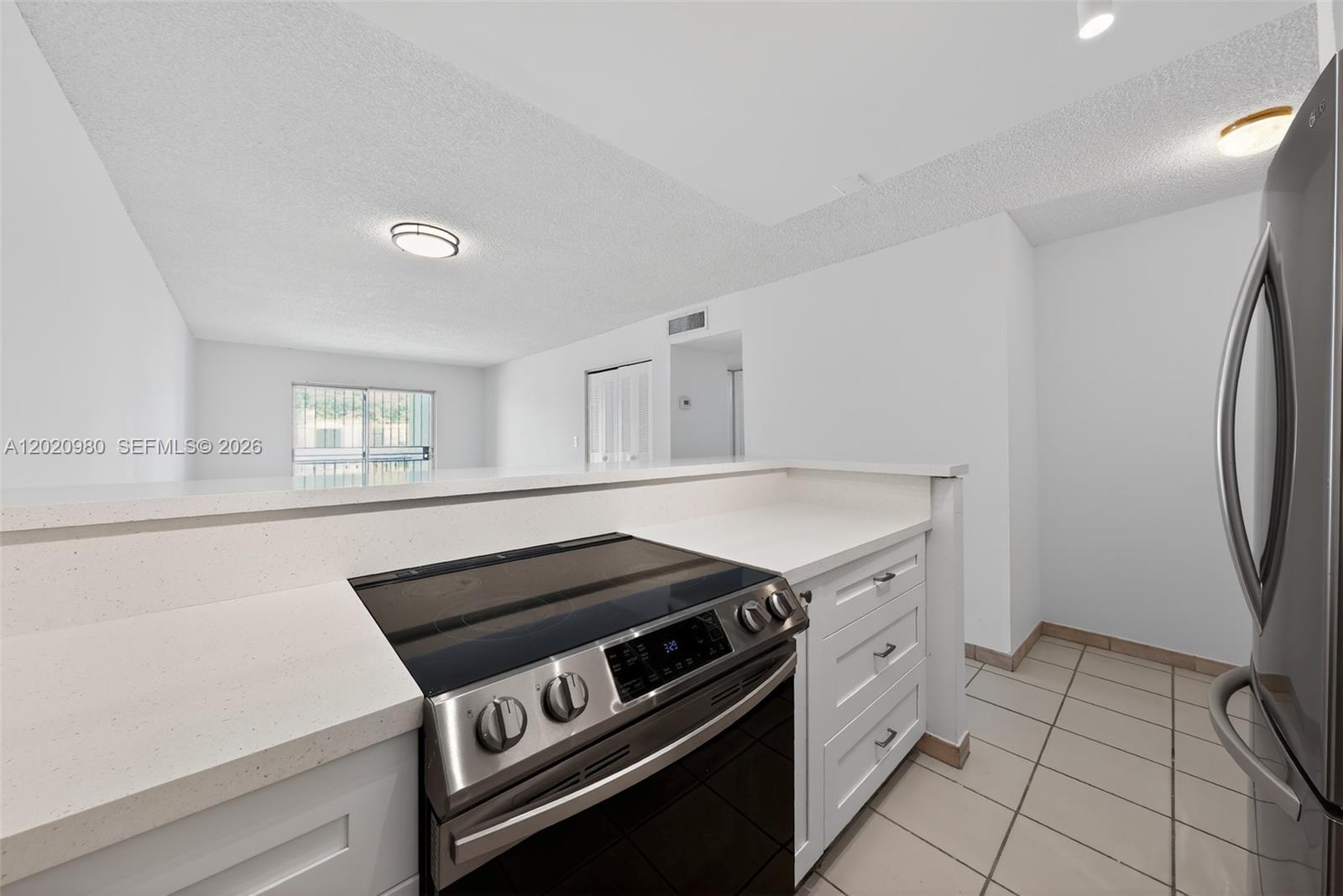 145 Sw 30th Ct B208 Property Photo 9