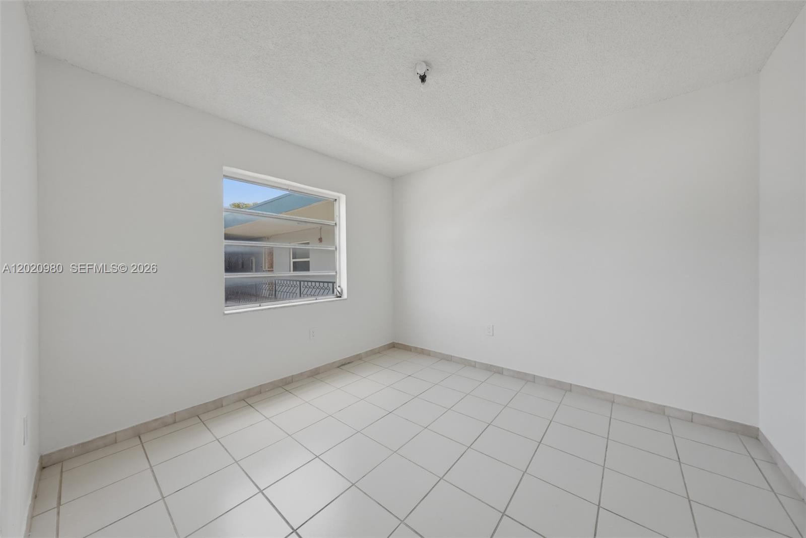 145 Sw 30th Ct B208 Property Photo 12