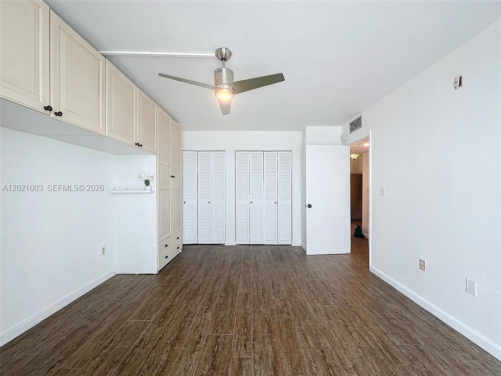 7133 Bay Dr 705 Property Photo 12