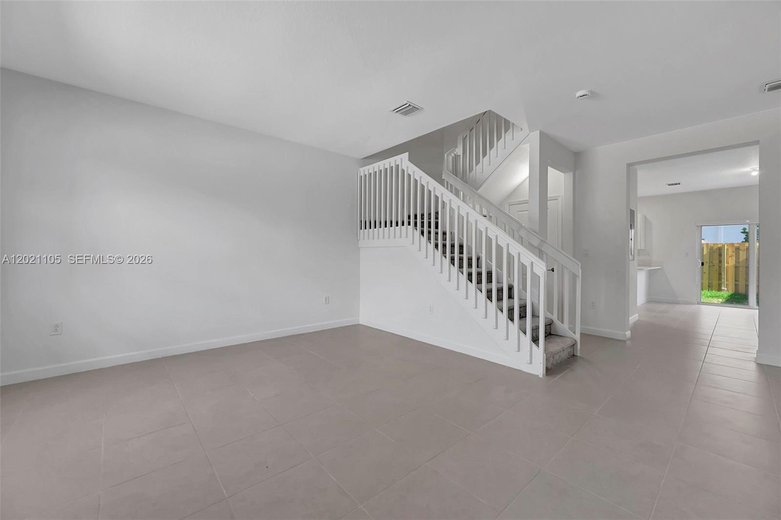 A12021105 Property Photo 11