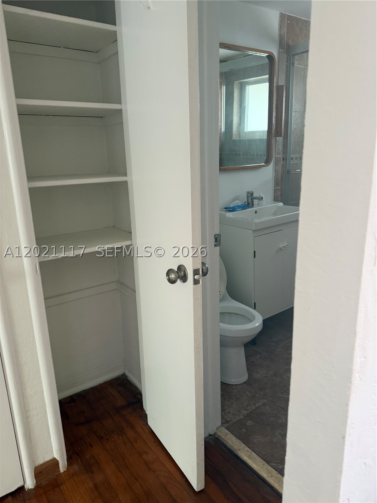 500 77th St 2 Property Photo 3