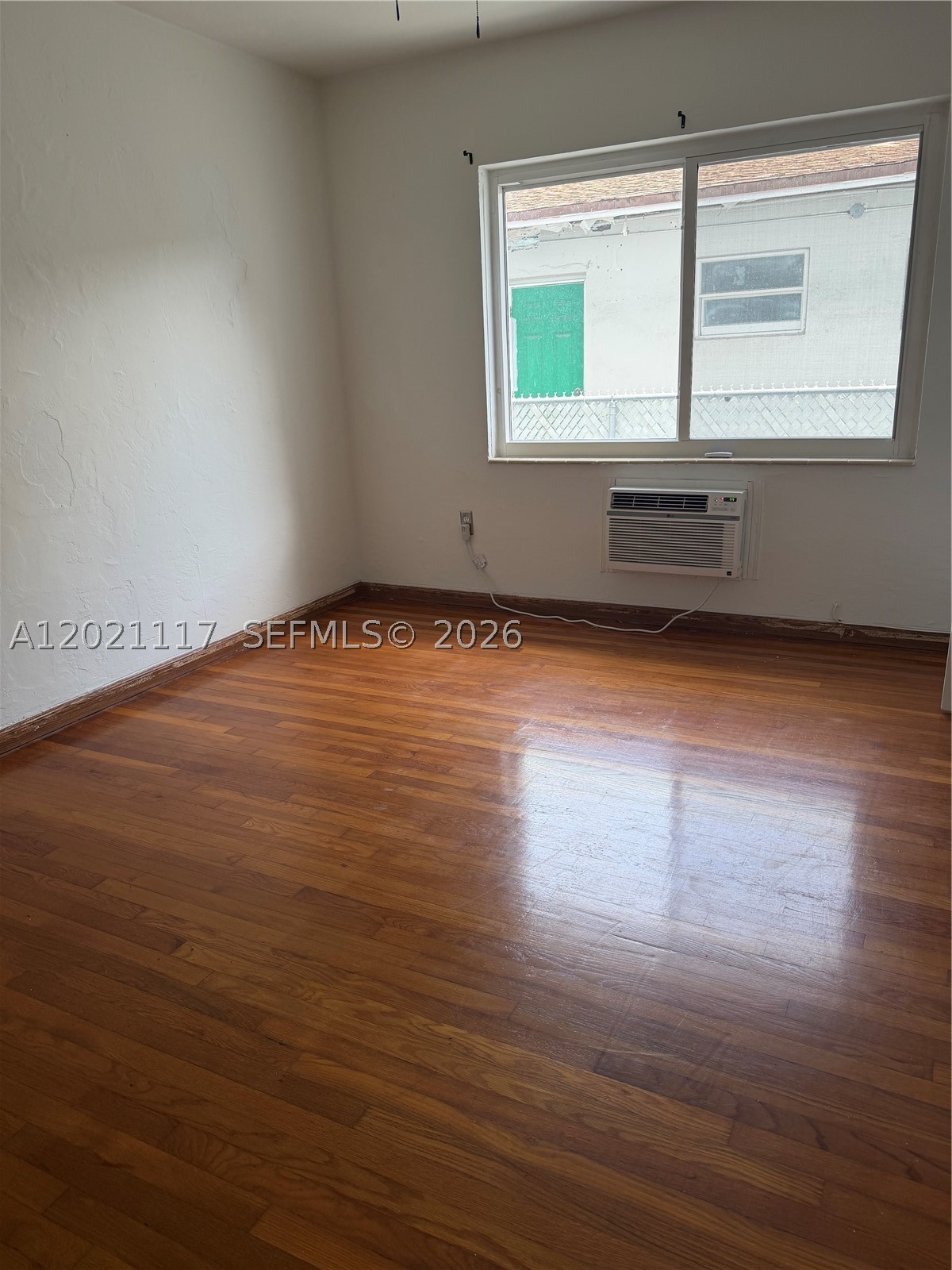 500 77th St 2 Property Photo 6