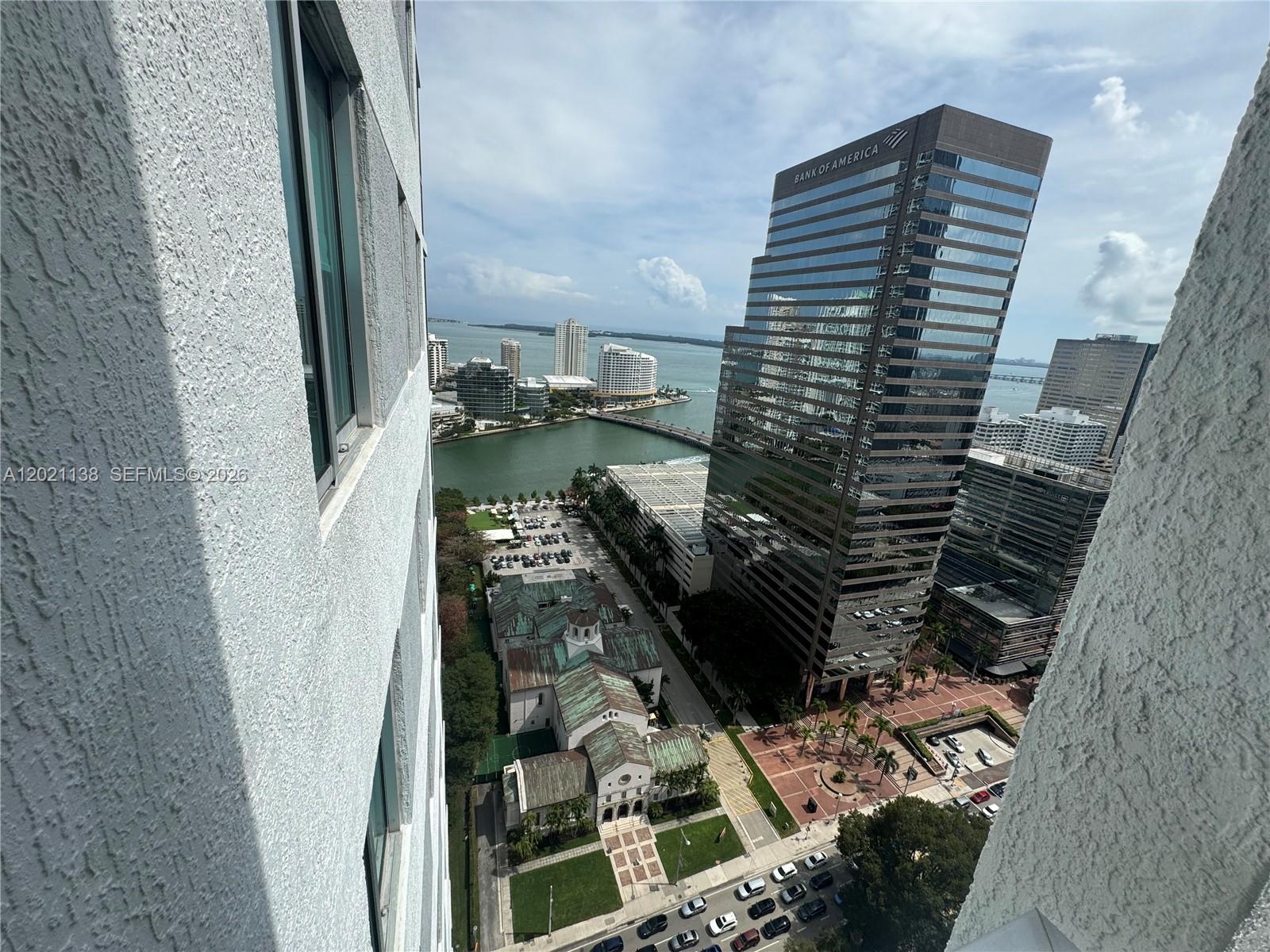 500 Brickell Ave 3204 Property Photo 4