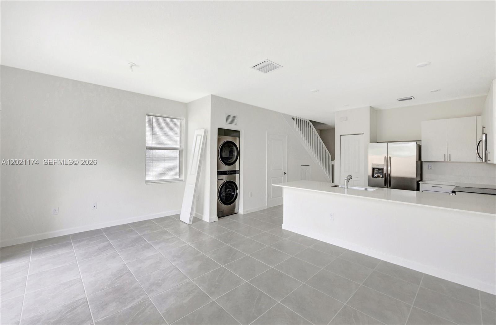 A12021174 Property Photo 13