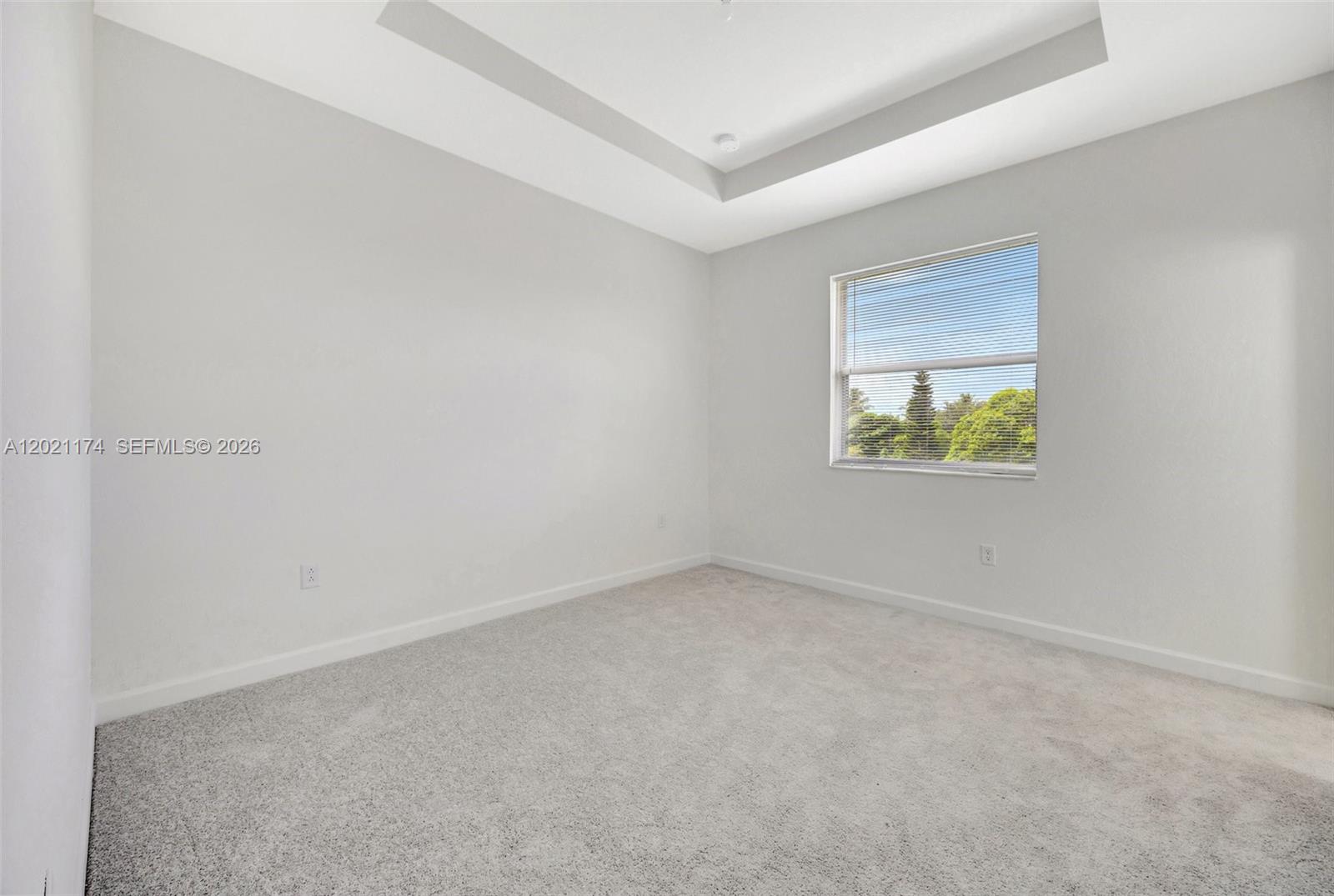 A12021174 Property Photo 18