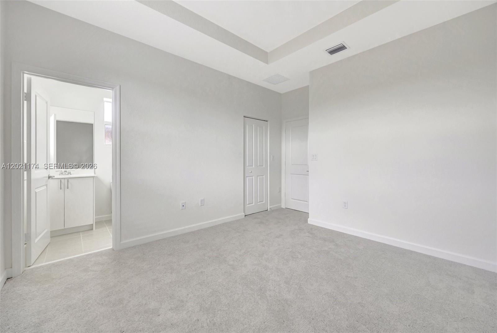 A12021174 Property Photo 21