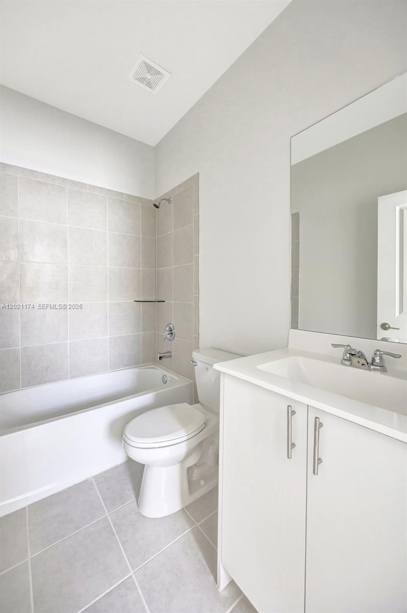 A12021174 Property Photo 25