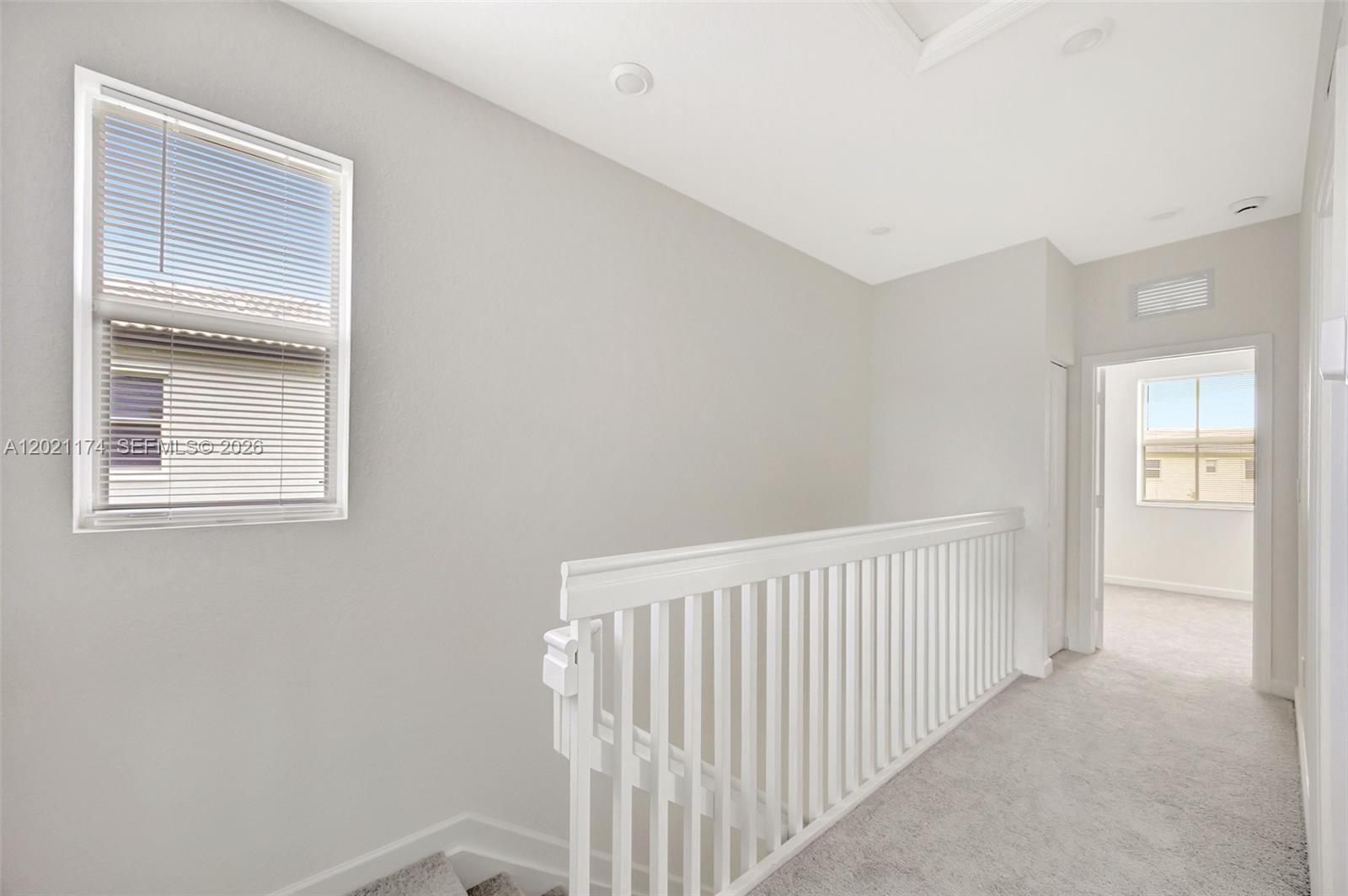 A12021174 Property Photo 26