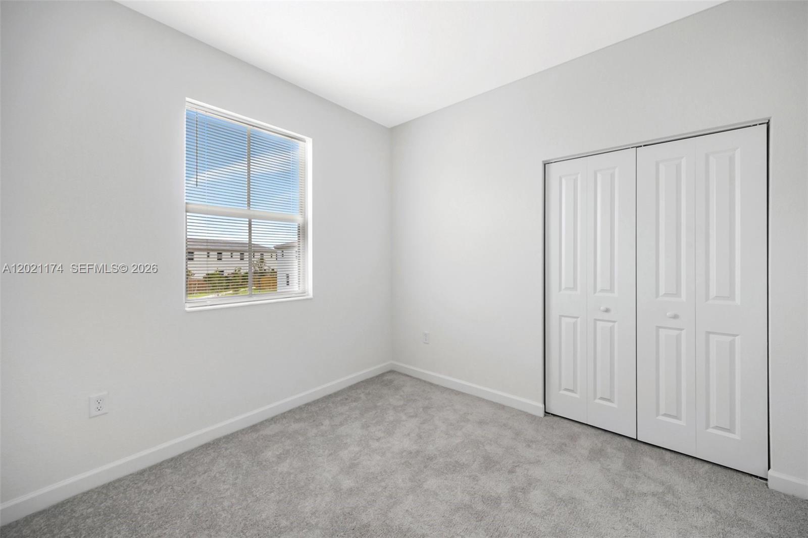 A12021174 Property Photo 31