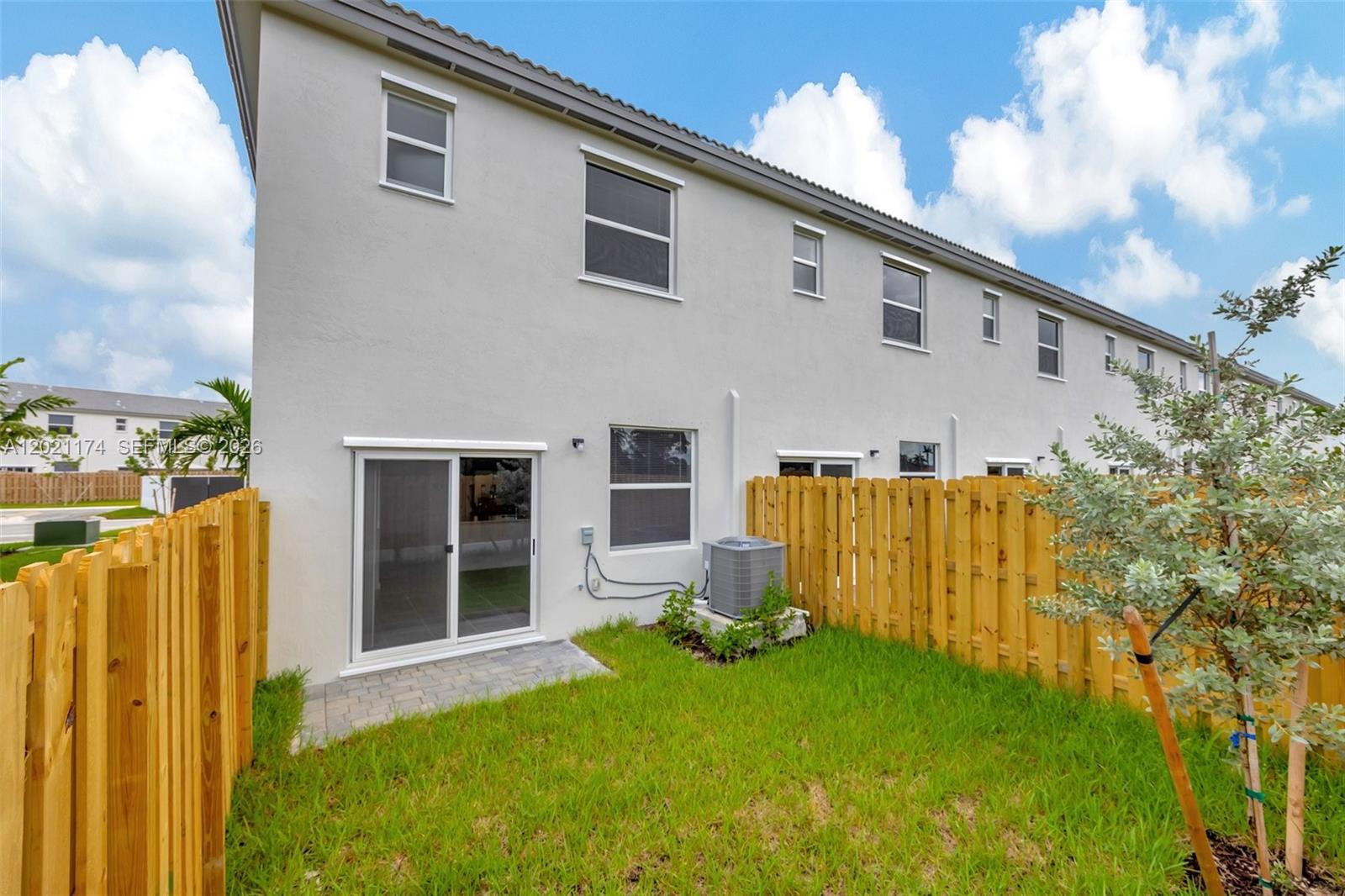A12021174 Property Photo 36