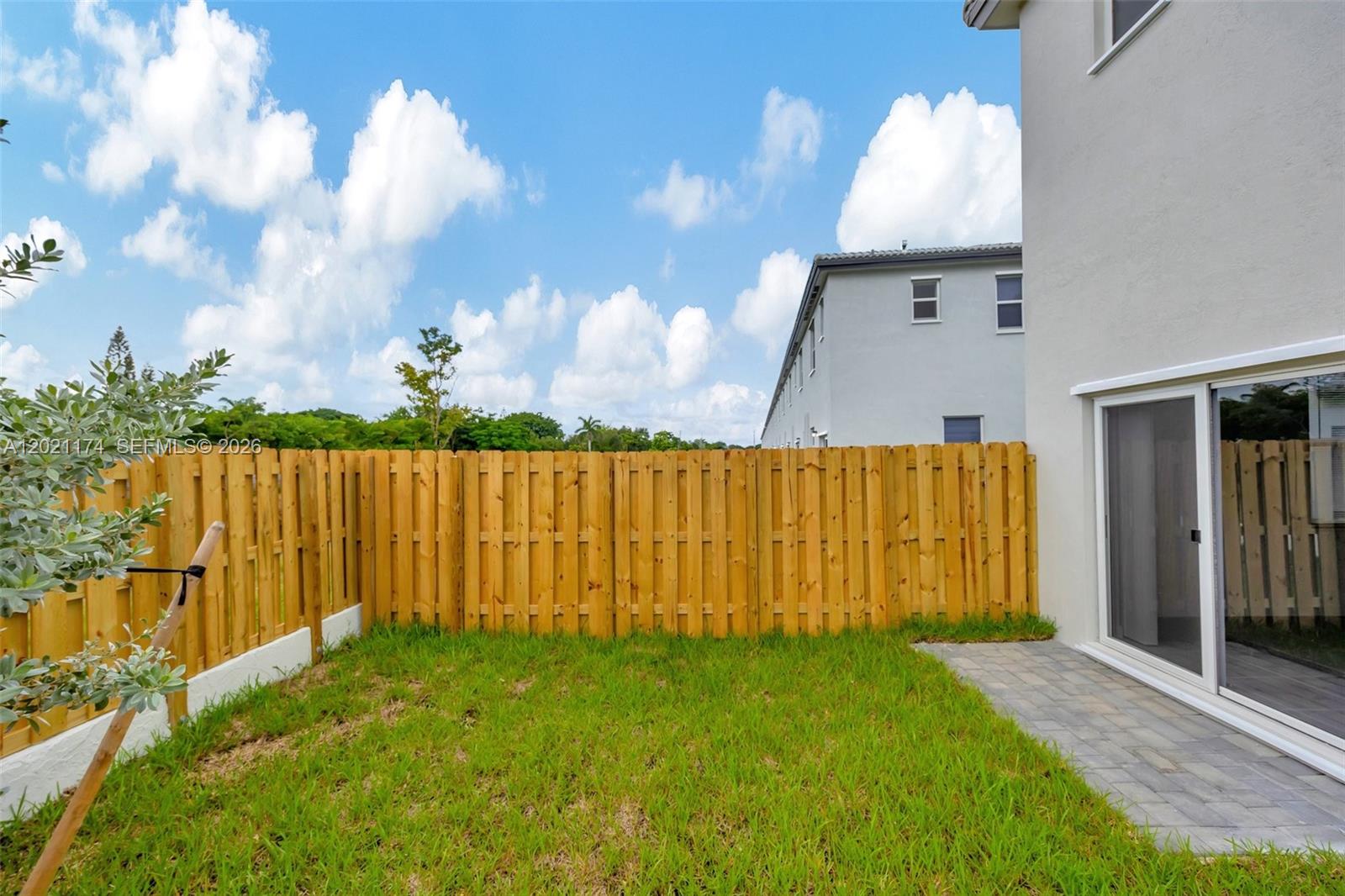 A12021174 Property Photo 37