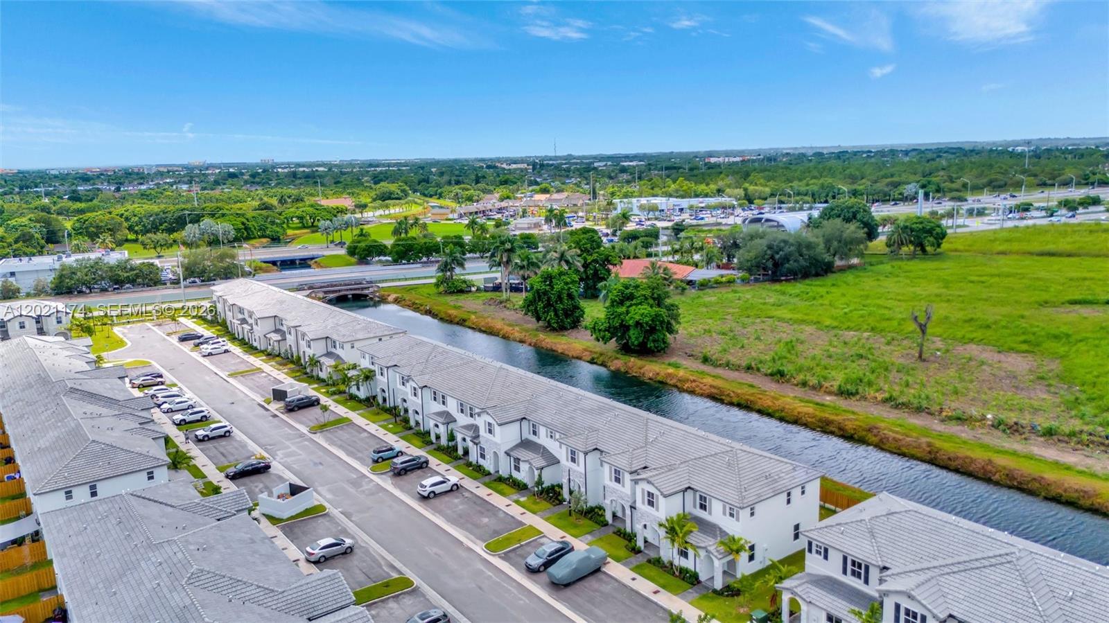 A12021174 Property Photo 49