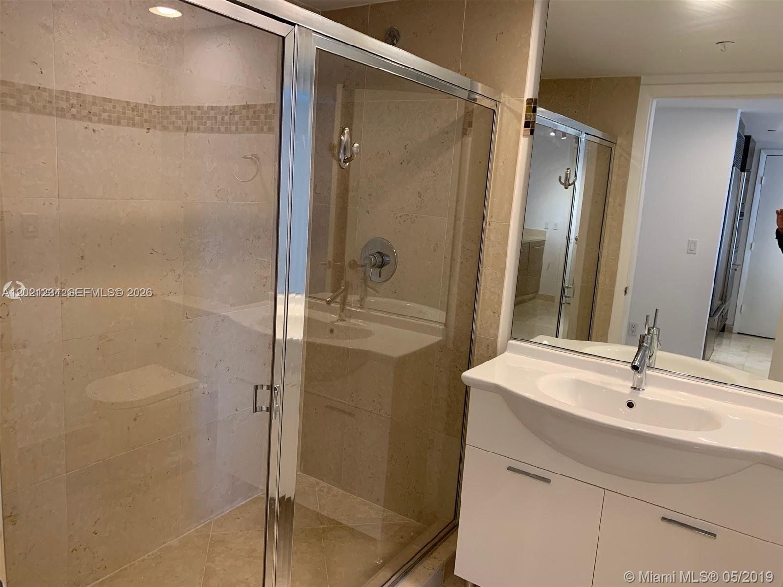 475 Brickell Ave 1813 Property Photo 16
