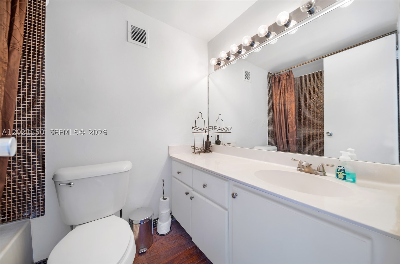 1200 West Ave 327 Property Photo 18