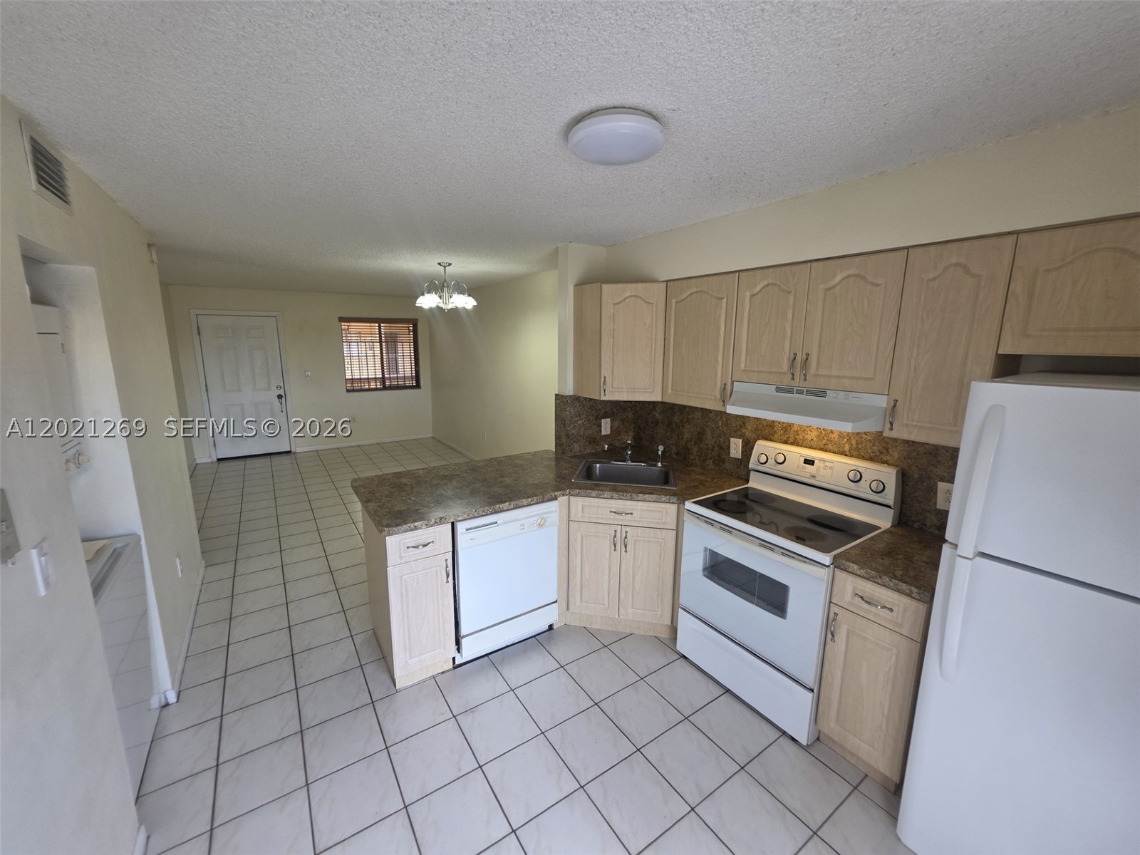 5560 W 21st Ct 308 Property Photo 13