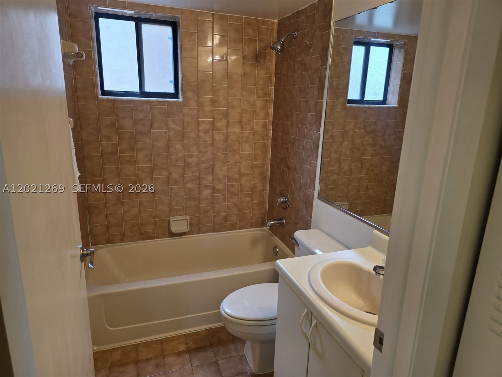 5560 W 21st Ct 308 Property Photo 20