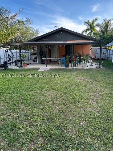 320 Nw 2nd St Property Photo 2
