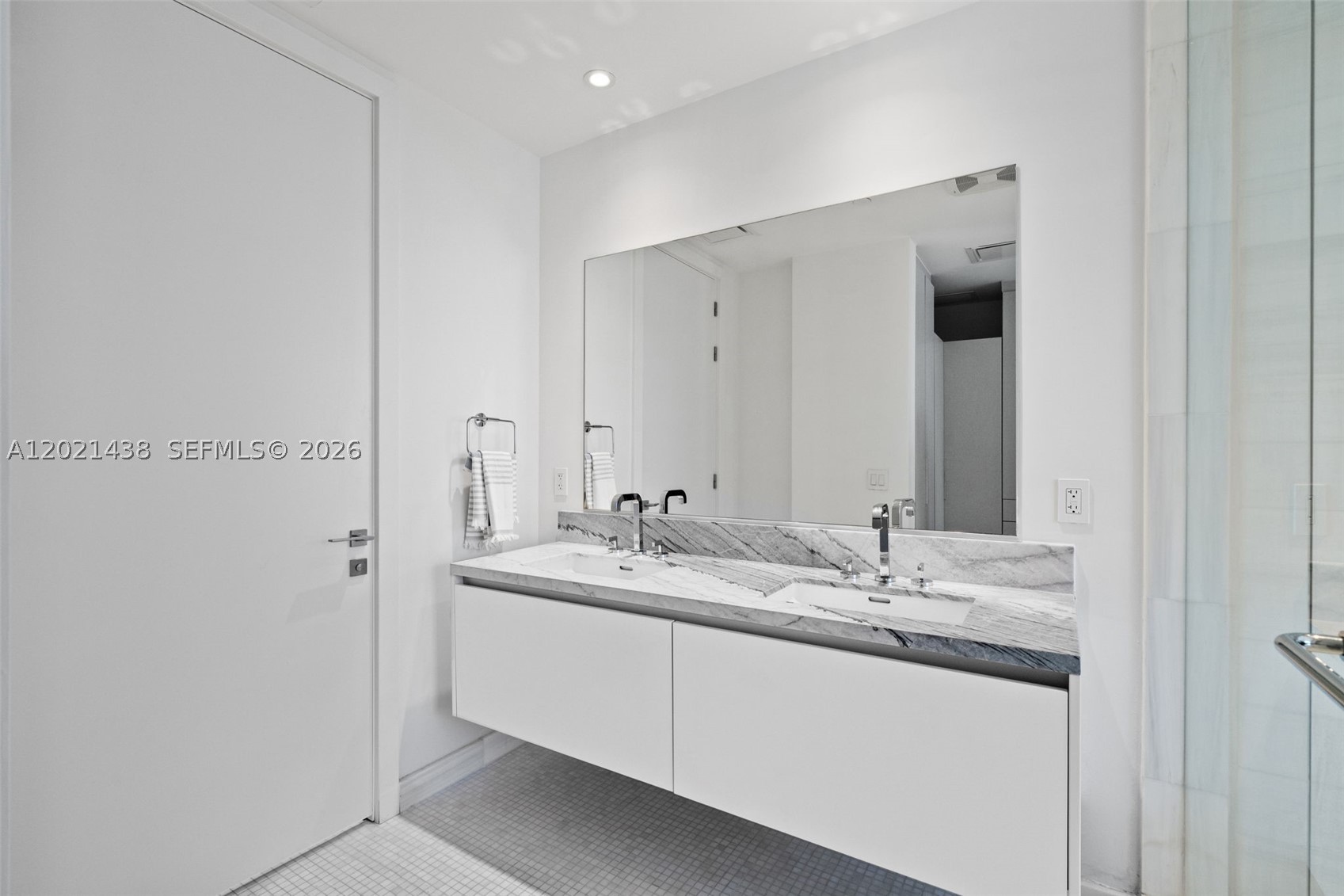 700 Ne 26th Ter 2105 Property Photo 27