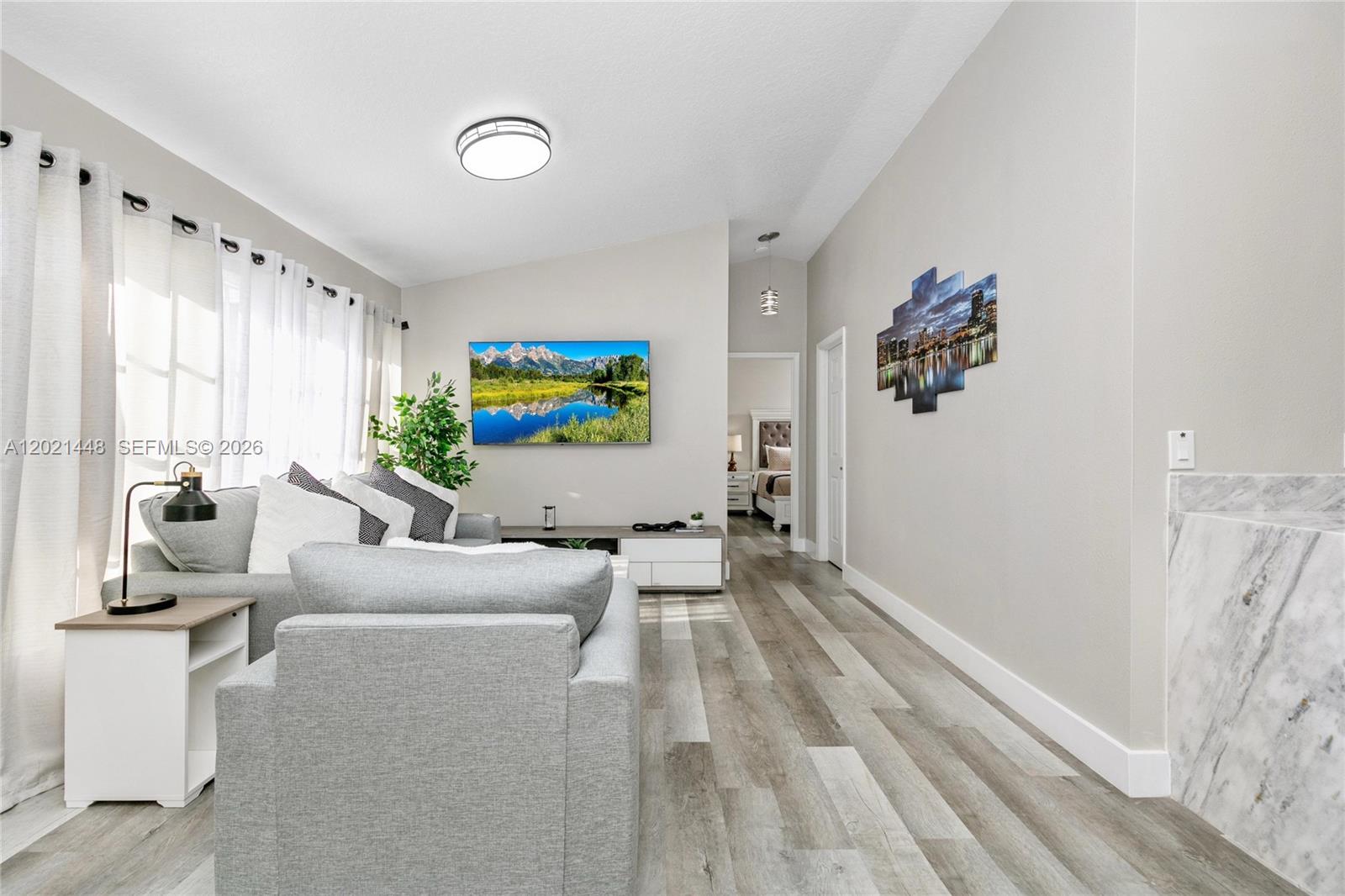 5608 Mandarin Property Photo 3