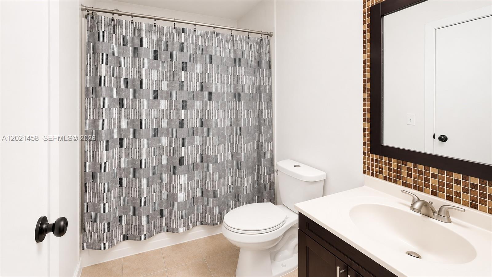 1542 Drexel Ave 105 Property Photo 7