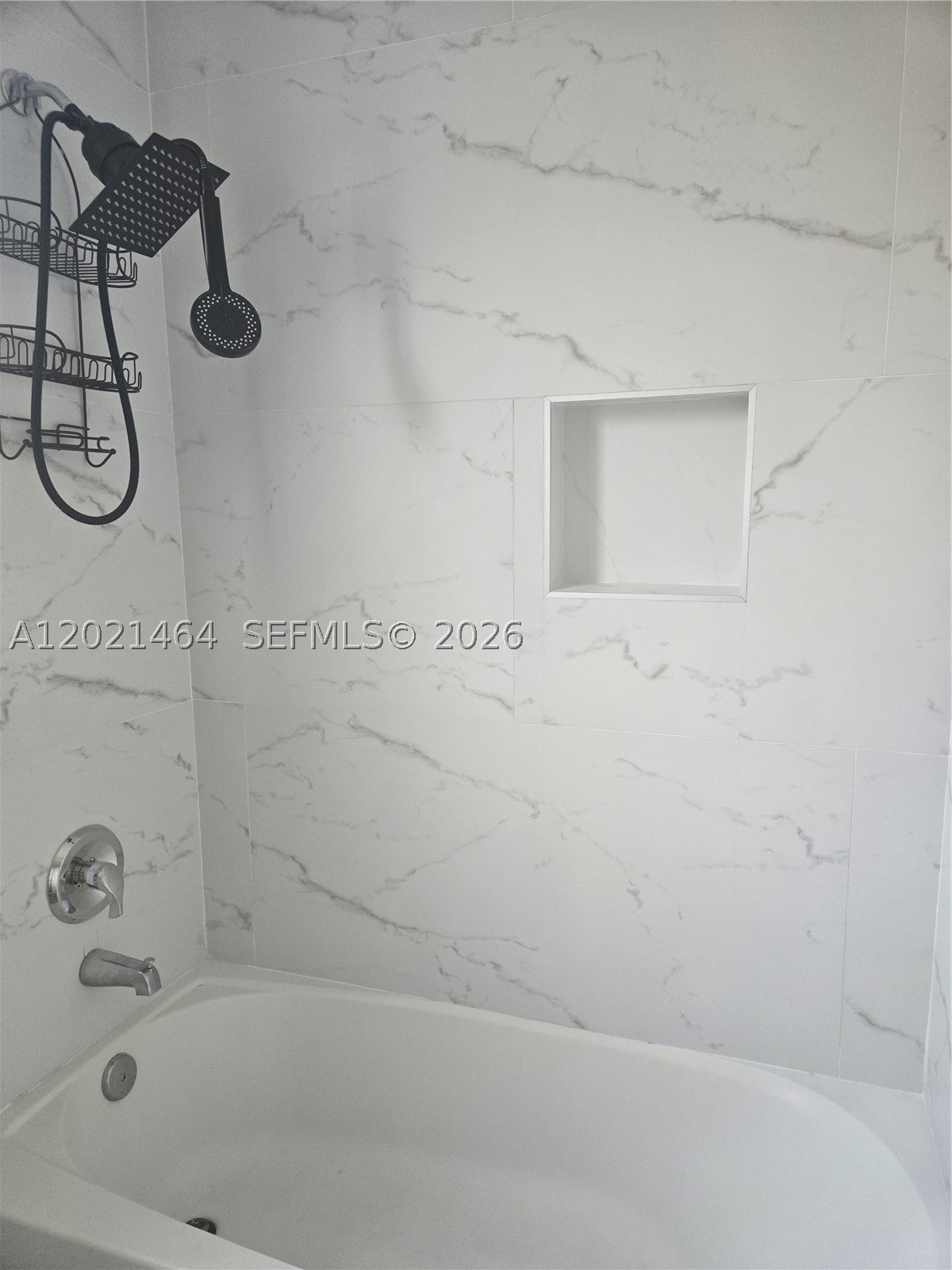 2221 Sloane Pl Property Photo 6