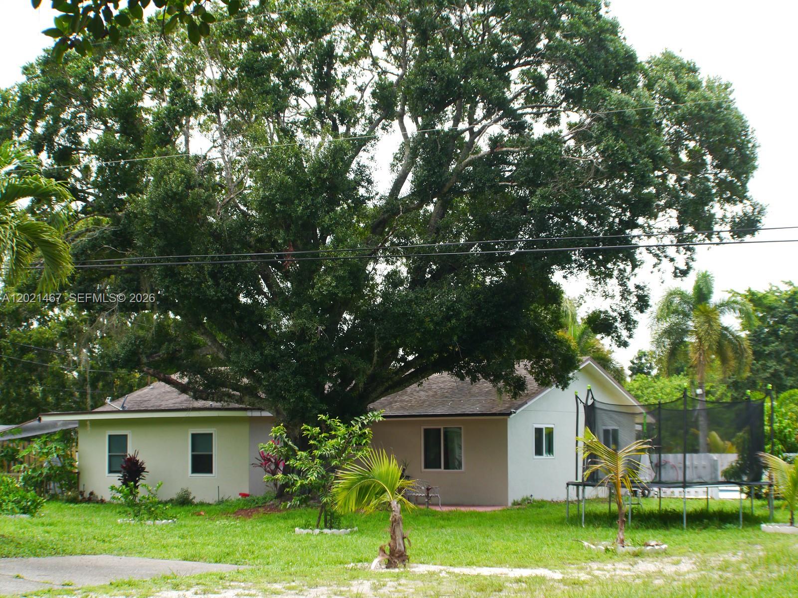 10646 Barn Rd Property Photo 12