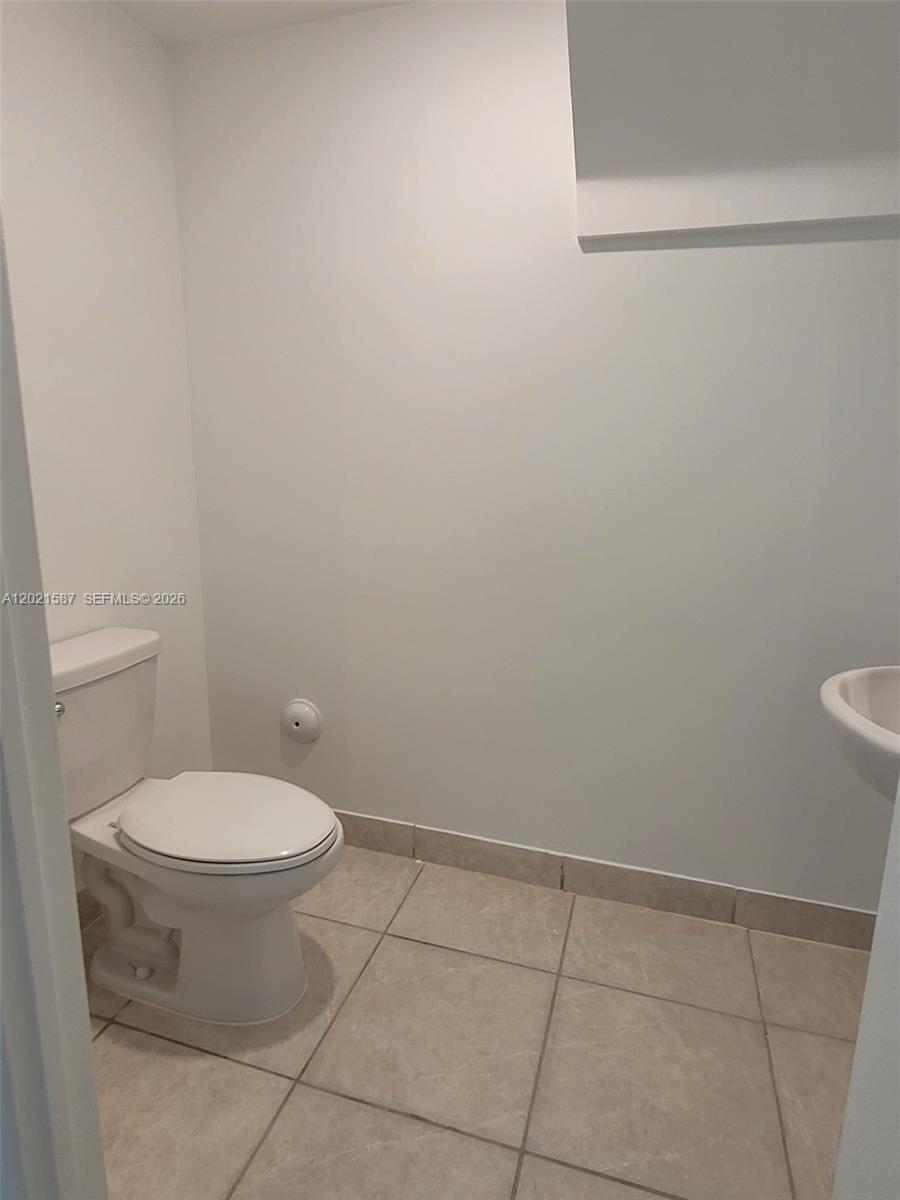 2685 Se 13th St Property Photo 6