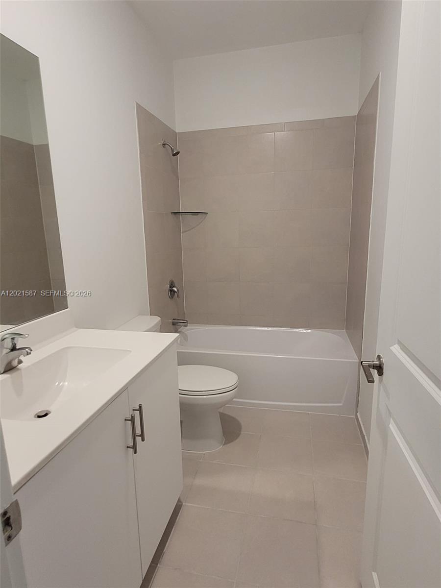 2685 Se 13th St Property Photo 12