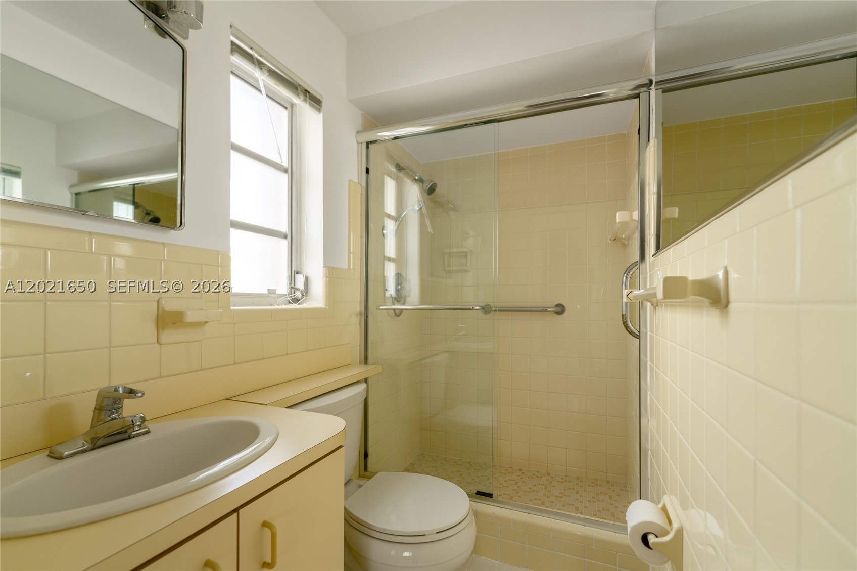 947 Lincoln St Property Photo 12