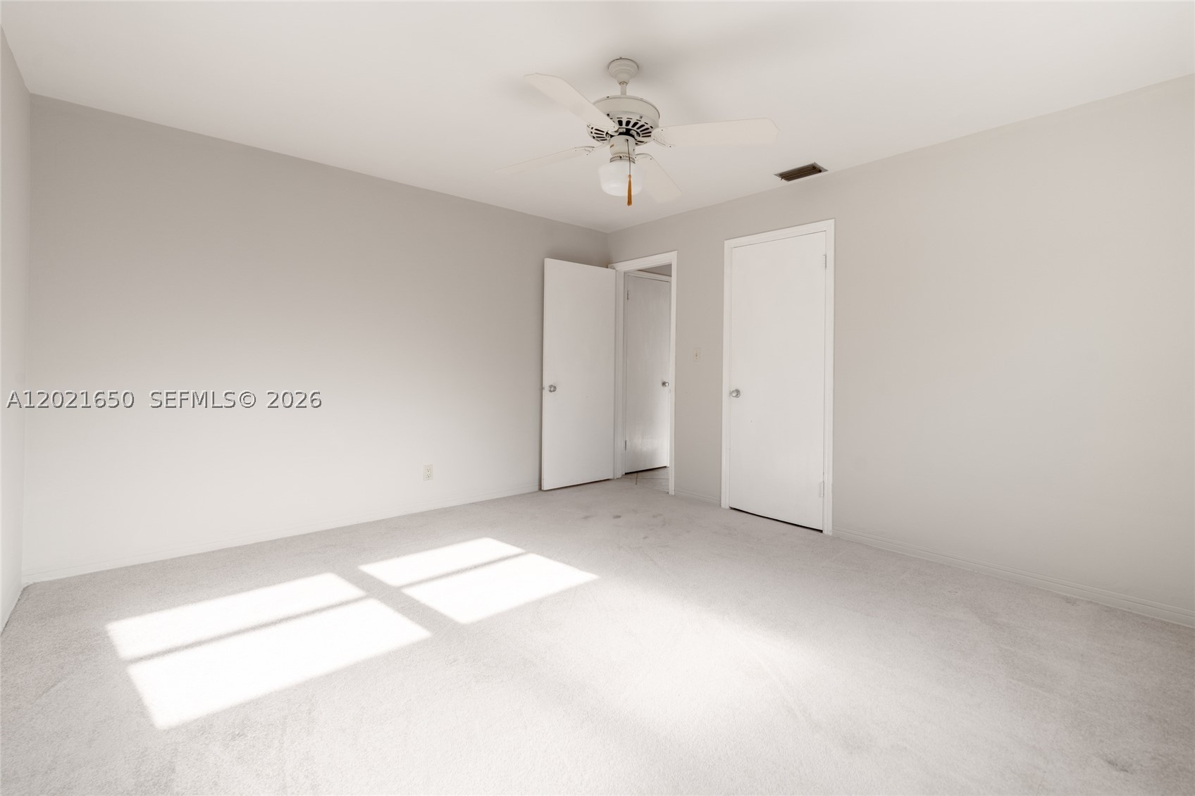 947 Lincoln St Property Photo 15