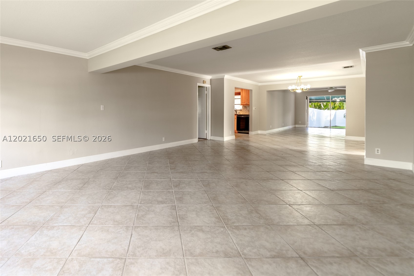 947 Lincoln St Property Photo 28