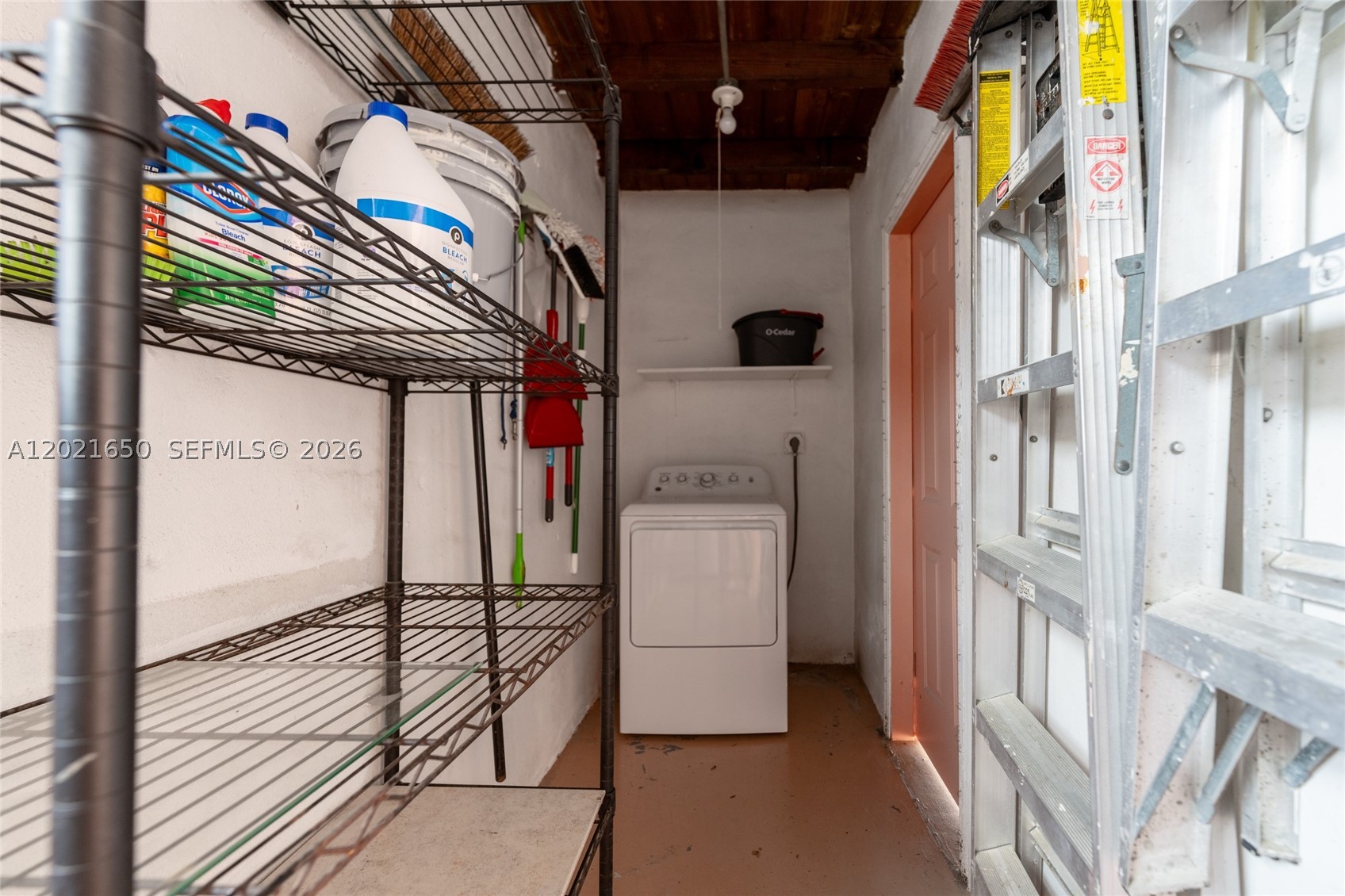 947 Lincoln St Property Photo 30