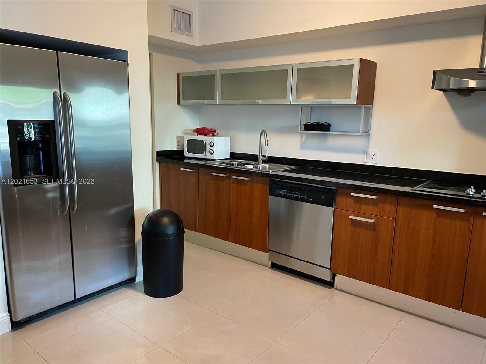 1650 Brickell Ave 110 Property Photo 6