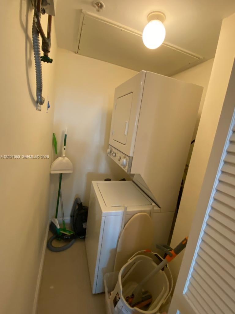 1650 Brickell Ave 110 Property Photo 14
