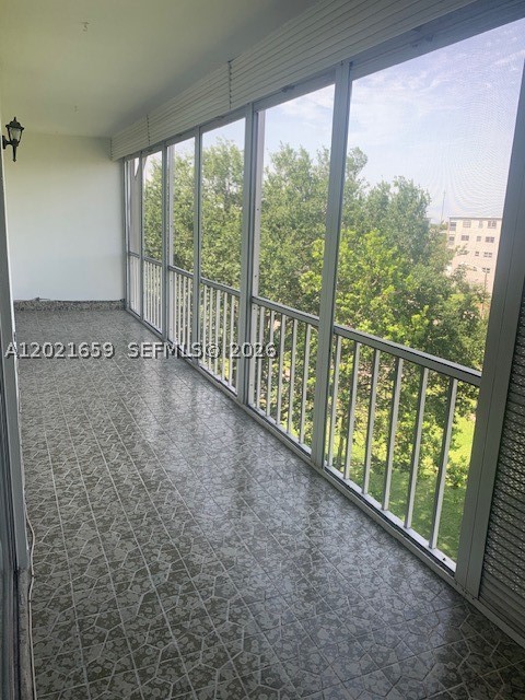 4650 Washington St 502 Property Photo 24