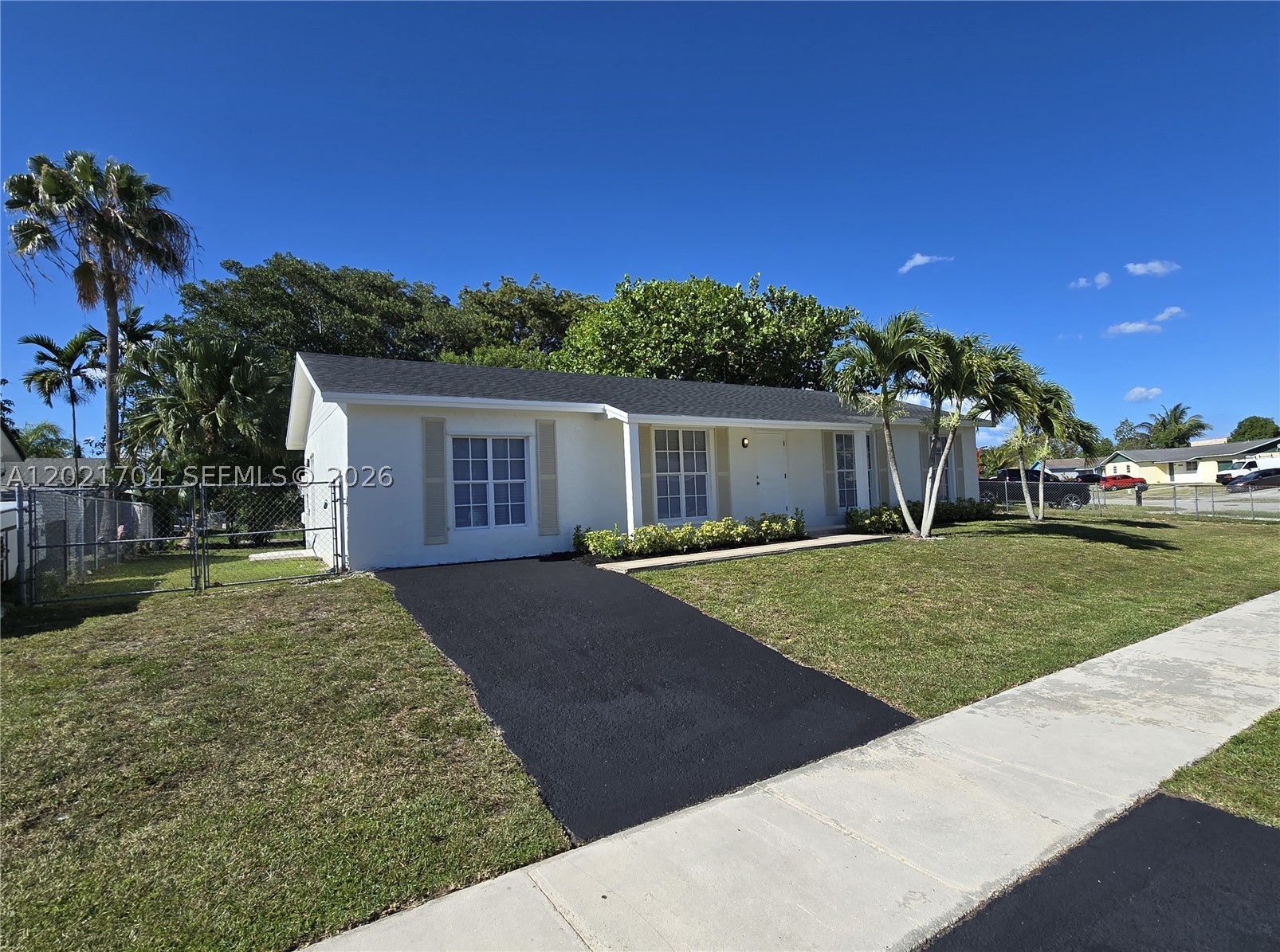 13035 Sw 263rd Ter Property Photo 3