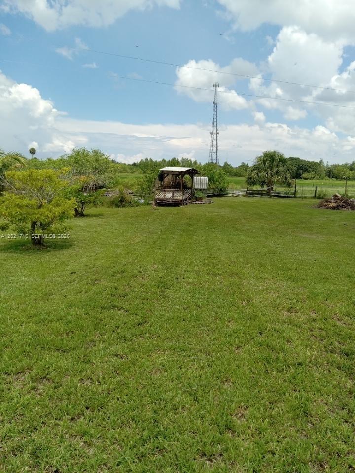 1326 Red Barn Rd Property Photo 7