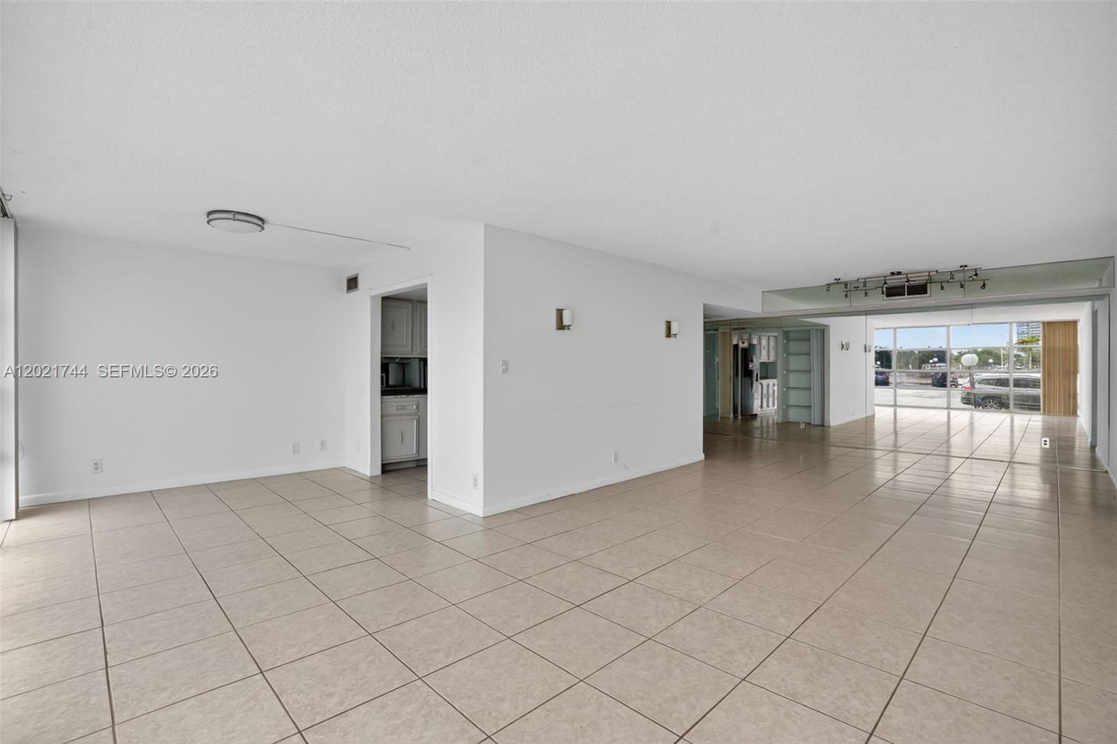 2000 Atlantic Shores Blvd 120 Property Photo 6
