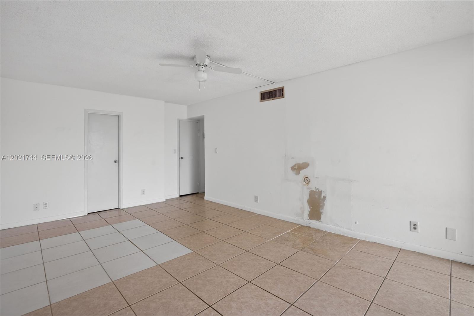 2000 Atlantic Shores Blvd 120 Property Photo 11