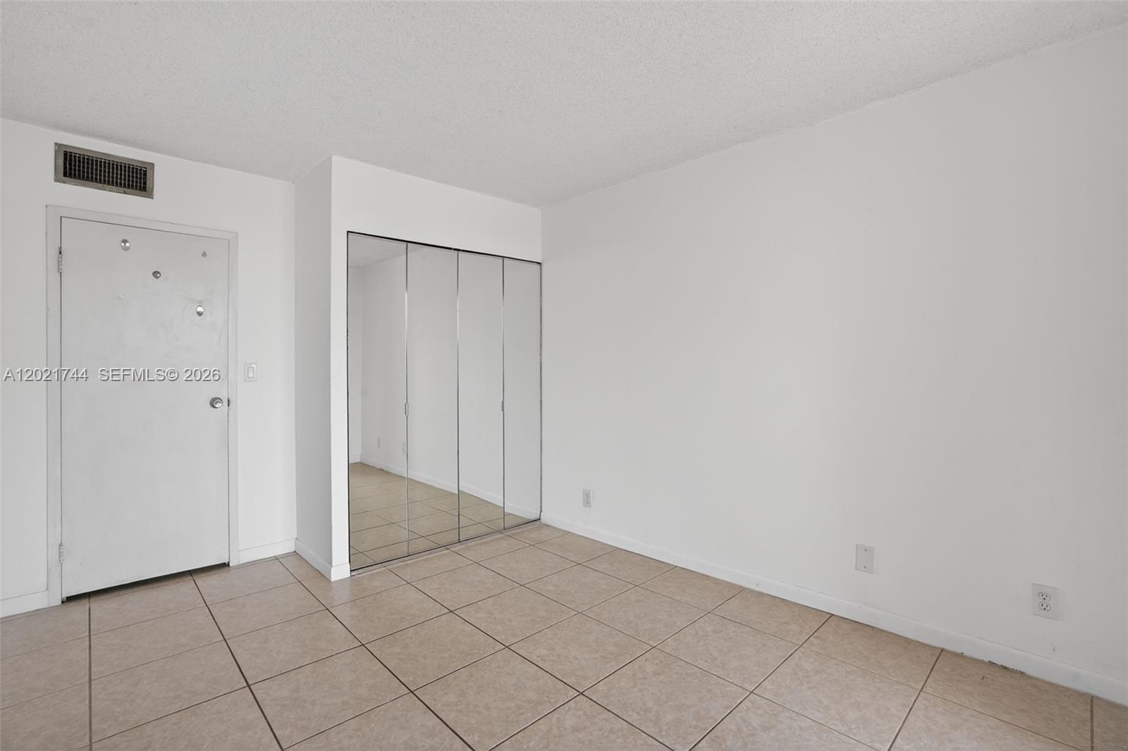 2000 Atlantic Shores Blvd 120 Property Photo 14