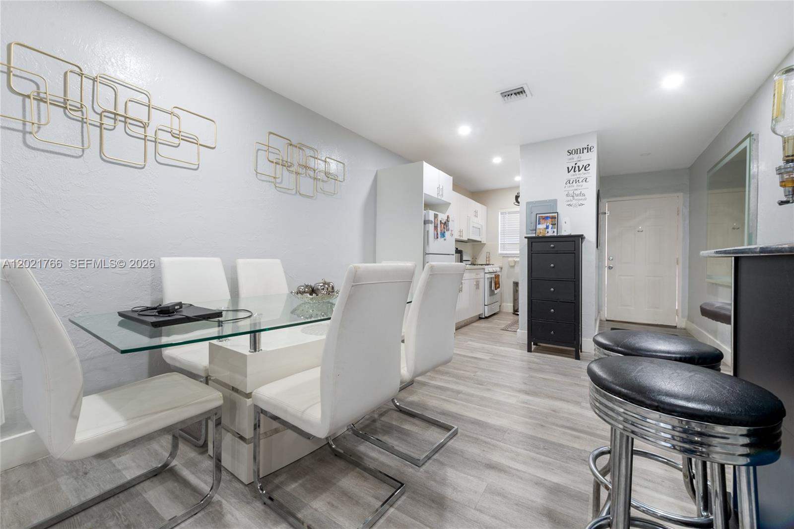 A12021766 Property Photo 9