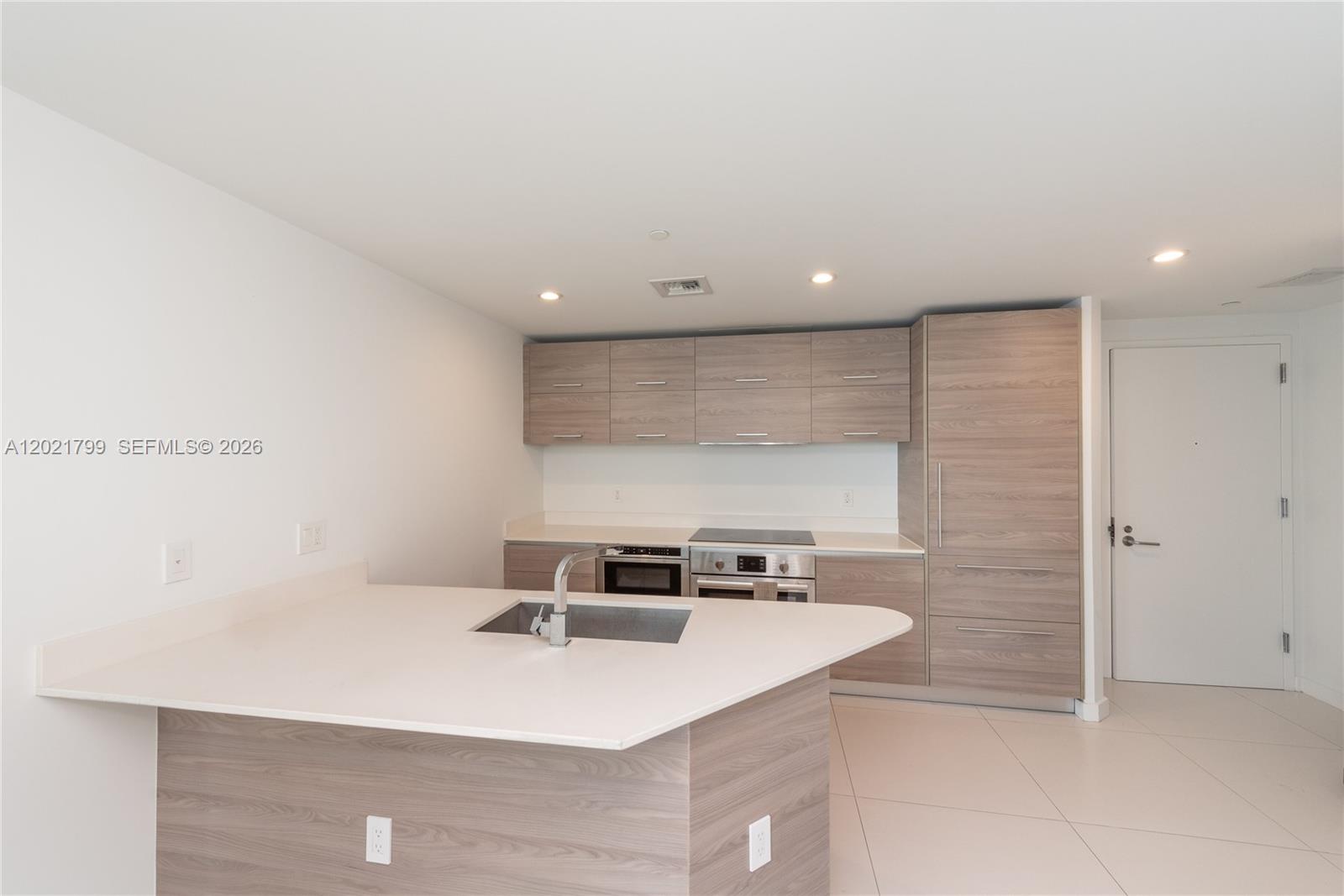 1300 S Miami Ave 4709 Property Photo 3