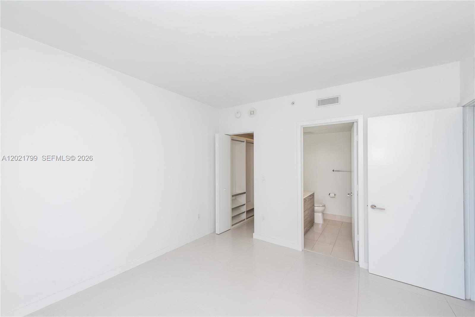 1300 S Miami Ave 4709 Property Photo 15