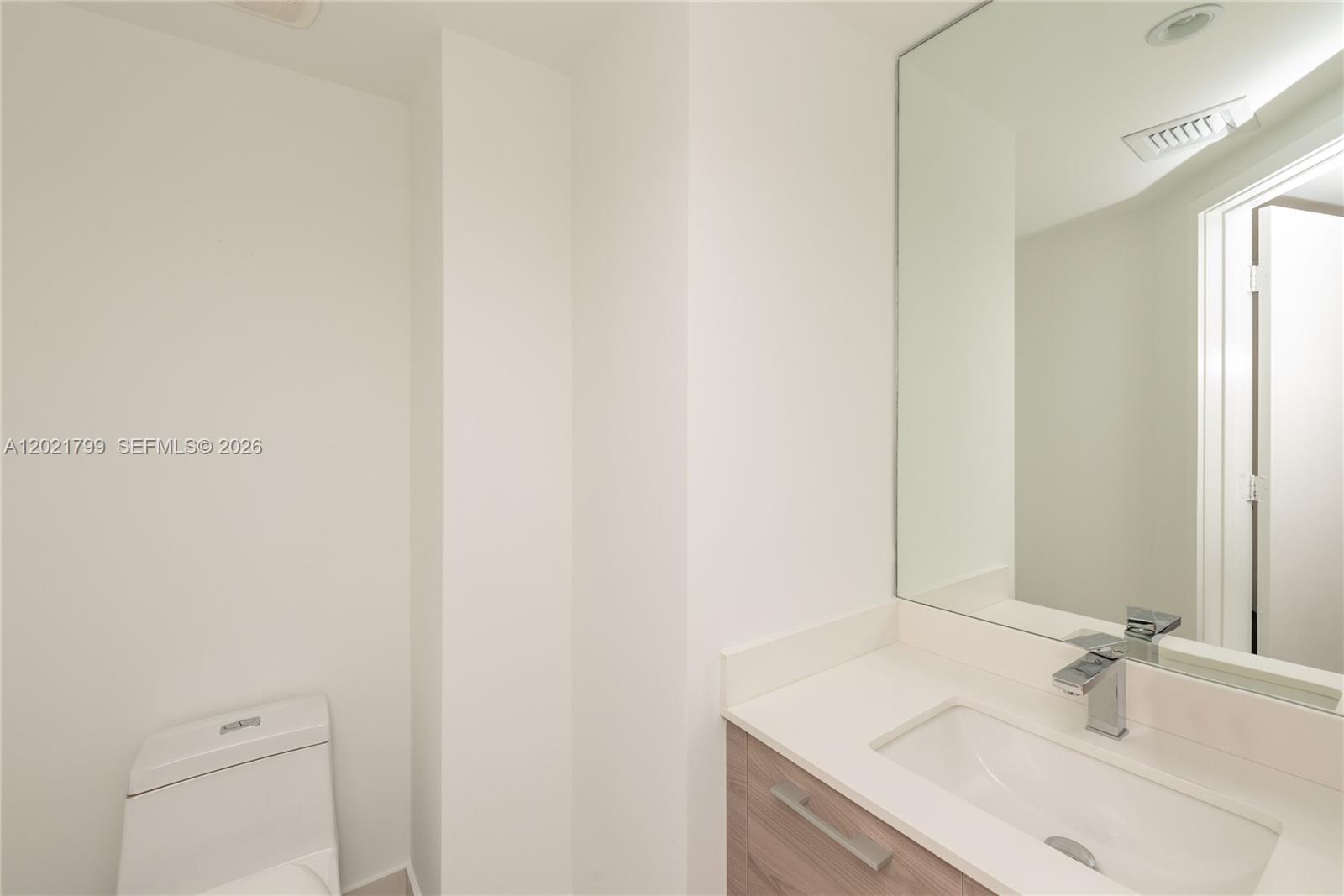 1300 S Miami Ave 4709 Property Photo 19